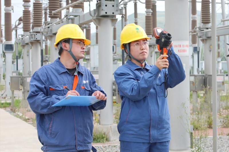 最美奮斗者｜吳嘉楠：扎根高原的“電力木蘭”