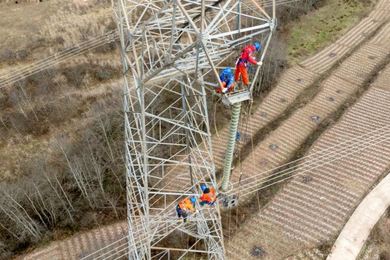 國家電網(wǎng)加快140項迎峰度夏重點工程建設(shè)