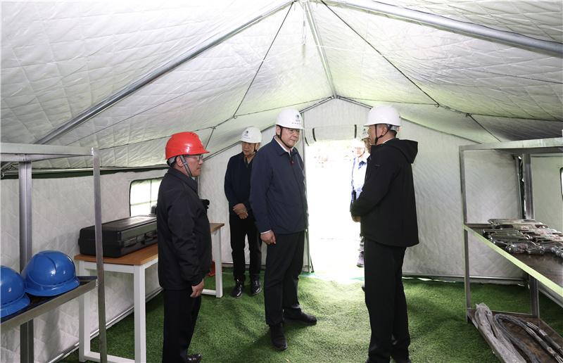 張智剛董事長赴國網西藏電力開展深入貫徹中央八項規(guī)定精神學習教育調研